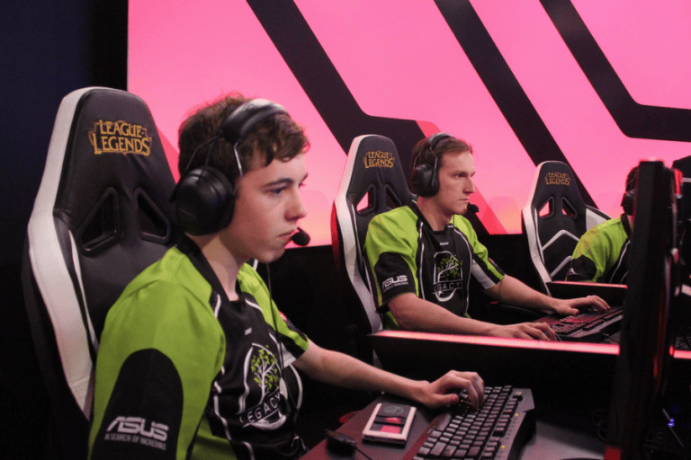 Riot Games partners with AFL to launch esports tournament in Melbourne