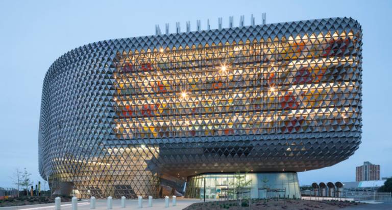 Adelaide's new genomics centre it taking the R&D medtech battle to cancer and wine