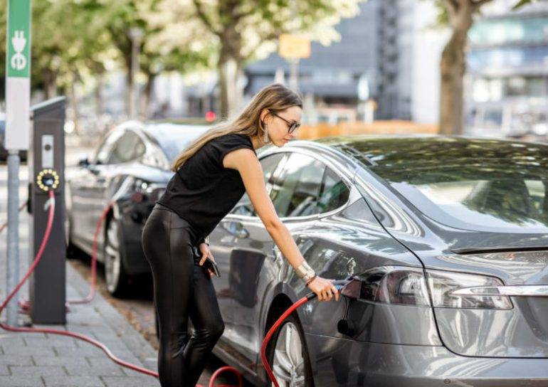 electric vehicle