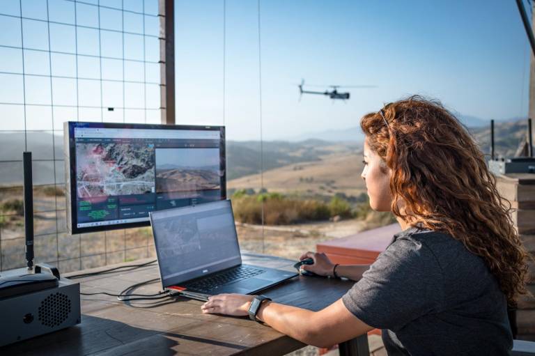 AI weapons, robot subs & silent drones: the military tech startup created by the Oculus founder lands in Australia