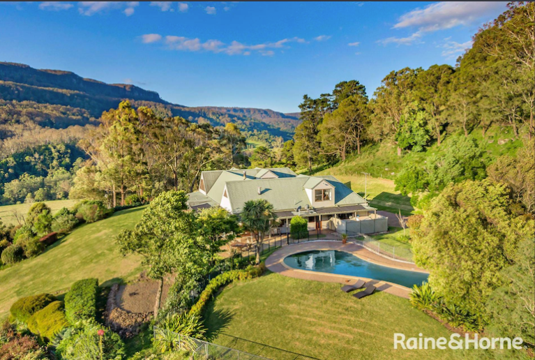 It looks like the Metigy liquidators have broken even selling the houses bankrupt founder David Fairfull bought with company funds