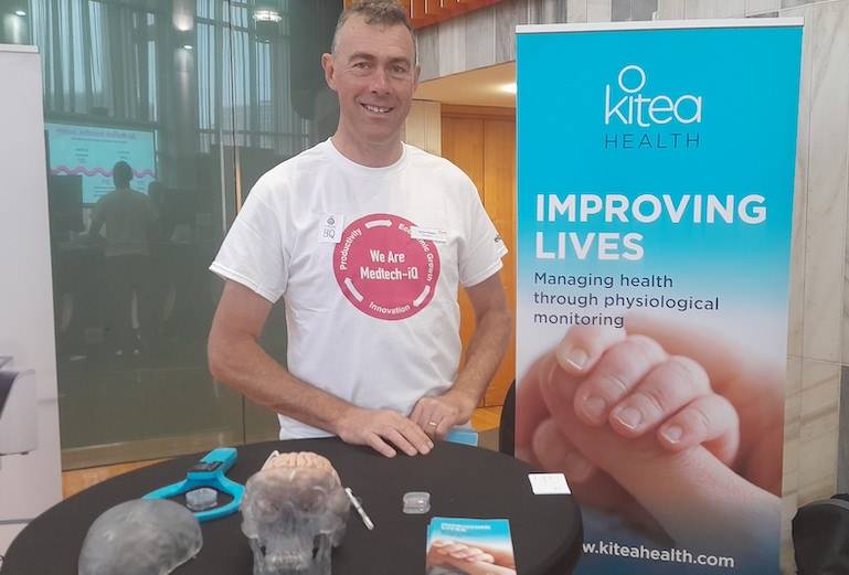 Kitea, Simon Malpas