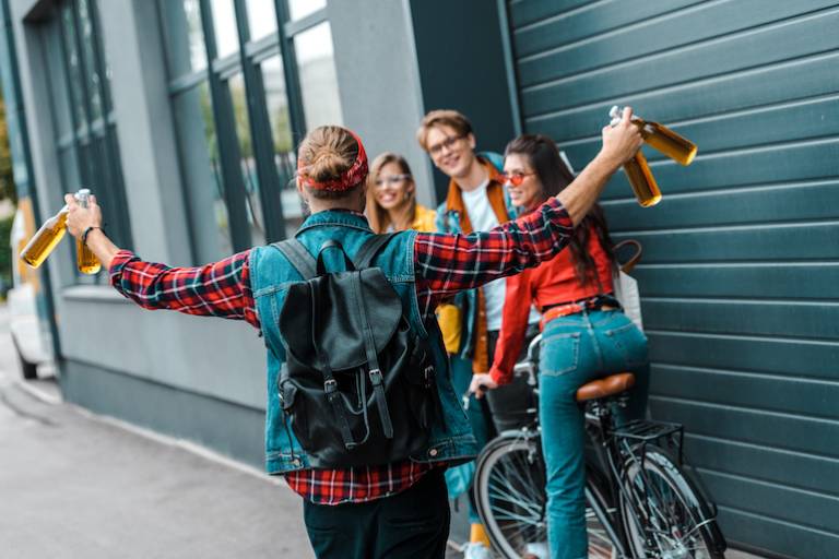 Online drinks retailer Hairydog buys BoozeBud from administrators