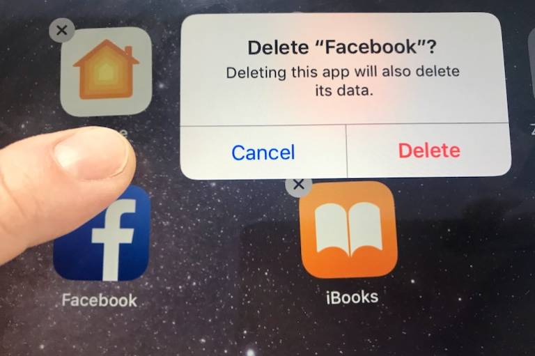 Meta’s warning Australians under 16 that Facebook, Instagram and Threads are off limits ahead of government social media ban