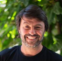 Tom Mackintosh